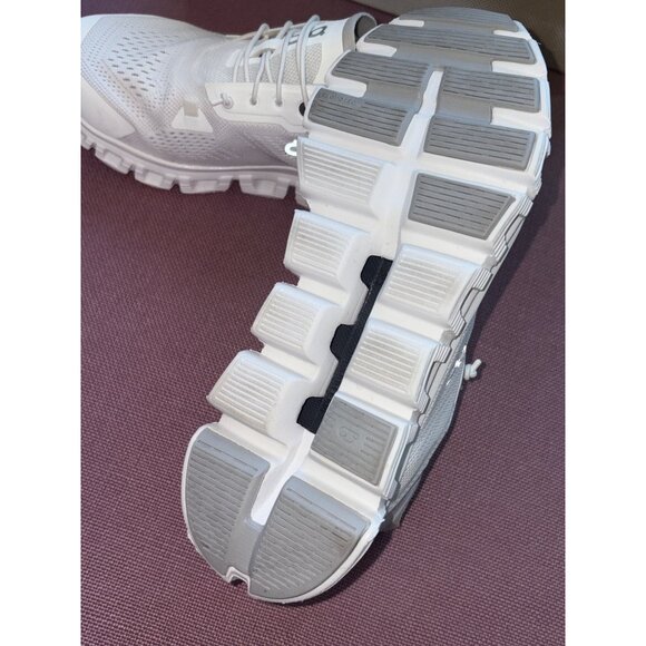 On Cloud 6 Coast Sneakers in White & Glacier 7 With Box Womens Athletic Shoes - Picture 12 of 16